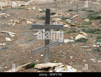 Cimetière de village abandonné Ourga sur l'ancienne rive du lac d'Aral, l'Ouzbékistan Banque D'Images