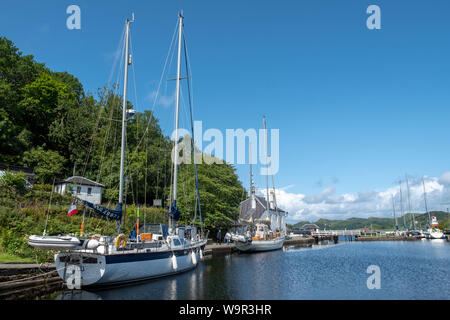 Crinan canal Crinan à bassin, Argyll. Banque D'Images