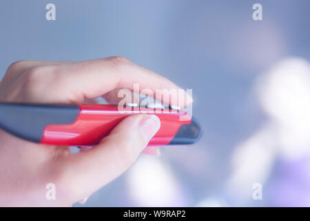 Souris optique usb stylo numérique bluetooth wifi ordinateur écrit avec cliquez sur bouton et molette. Banque D'Images