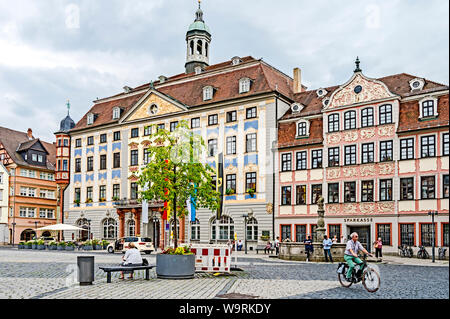 La Franconie Coburg, Allemagne) : Place du Marché avec memorial de Prince Albert ; Guanaco (Franken, Deutschland) : Marktplatz mit Denkmal für Prinz Albert Banque D'Images