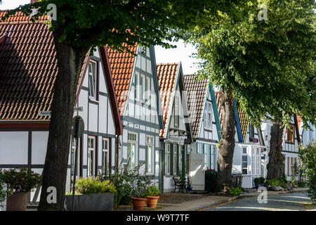 Vieilles maisons à colombages dans Alexandrinenstrasse, vieille ville, Warnemunde Allemagne Rostock Poméranie occidentale architecture Banque D'Images