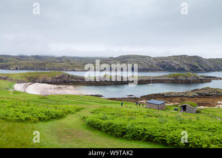 Un port d'entrée an Eilein et plage sur l'île de Handa, Sutherland, Scotland, UK Banque D'Images
