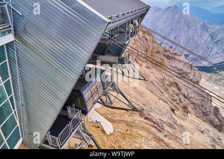 Munich, Bavière, Allemagne, le 9 août, 2019 :. station de montagne du téléphérique pour la Zugspitze, la plus haute montagne d'Allemagne Banque D'Images