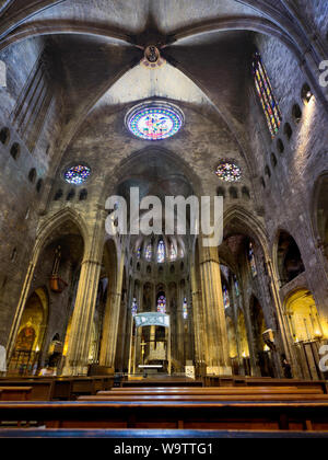 L'autel du très grand organe autonome dans le centre de la cathédrale de Gérone Banque D'Images