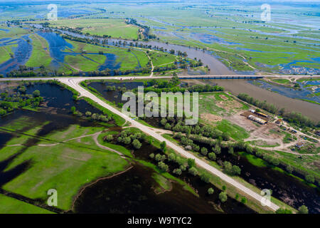 Les inondations dans le delta de la Volga, en Russie. Paysage naturel. Vue de dessus. Banque D'Images