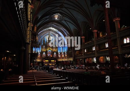 Montréal, Québec / Canada - 25 juillet 2019 - vue de l'intérieur de la Basilique Notre-Dame Banque D'Images
