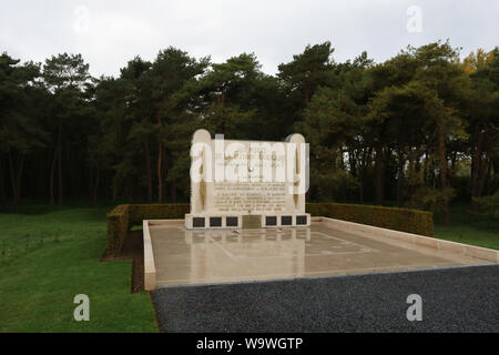 Arras, Belgique, 10/10/2017. La crête de Vimy, mémorial a réalisé la renommée en 1917. La Première Guerre mondiale a vu un certain nombre de batailles sur le front de l'Ouest qui ont gon Banque D'Images