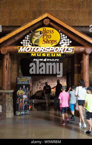 L'entrée de la Bass Pro Shops Motorsports Museum à Springfield, MO, USA. Banque D'Images