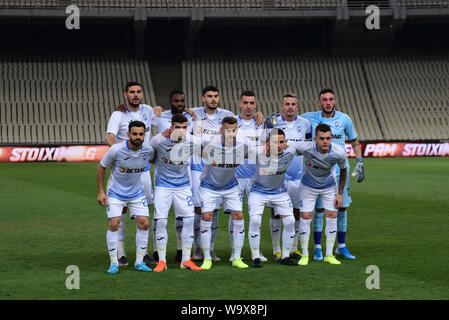 Athènes, Grèce. Août 15, 2019. Photo commémorative de l'Universitatea Craiova avant le début du jeu. (Photo par Jean Karvountzis/Pacific Press) Credit : Pacific Press Agency/Alamy Live News Banque D'Images