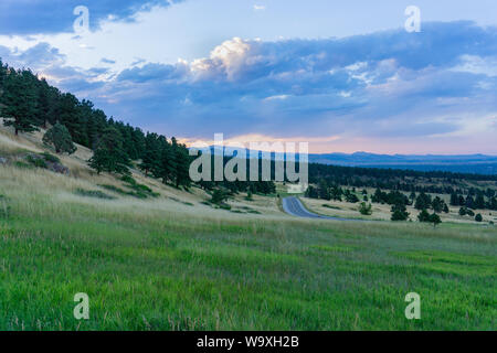 Coucher de soleil sur Boulder colorado vus de la rue mountain flatirons chemin de randonnée Banque D'Images