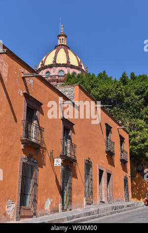 Scène de rue, San Miguel de Allende, Mexique Banque D'Images