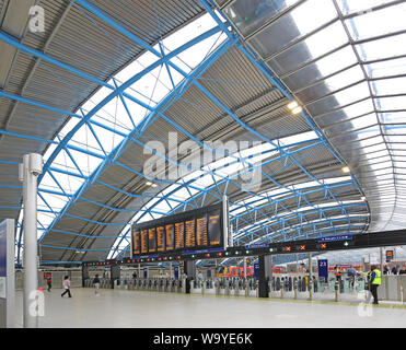 L'ancien terminal Eurostar de la gare de Waterloo de Londres, Royaume-Uni, a rouvert ses portes en mai 2019 en tant que plates-formes de 20 à 24 pour le sud-ouest de Railway trains locaux. Banque D'Images