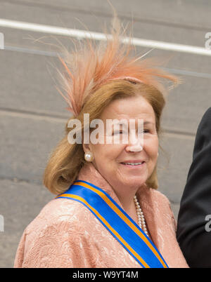 Amsterdam, Pays-Bas. Apr 30, 2013. La princesse Christina des Pays-Bas s'agit de l'inauguration du roi. (Dpa 'Sister ex de la reine Beatrix est décédé d'un cancer') Credit : Boris Roessler/dpa/Alamy Live News Banque D'Images