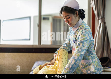 La thérapie physique médecine chinoise de Chongqing Banque D'Images