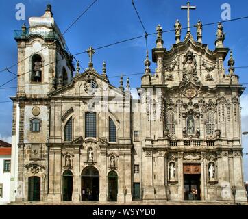 Façades de l'église de Carmo et Carmelitas à Porto, Portugal Banque D'Images
