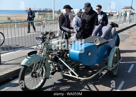 En 2019, Pioneer Exécuter le 80e anniversaire de l'exécution d'Epsom Downs de Madère, Brighton organisé par le Moto Club Sunbeam. Photo:Terry Applin Banque D'Images