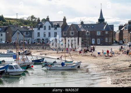 Plage de sable à Stonehaven Harbour, dans l'Aberdeenshire, en Écosse. Banque D'Images