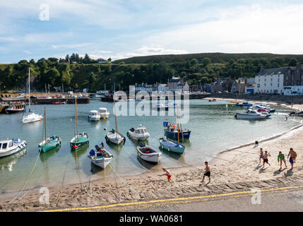 Plage de sable à Stonehaven Harbour, dans l'Aberdeenshire, en Écosse. Banque D'Images