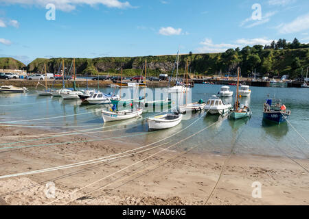 Plage de sable à Stonehaven Harbour, dans l'Aberdeenshire, en Écosse. Banque D'Images