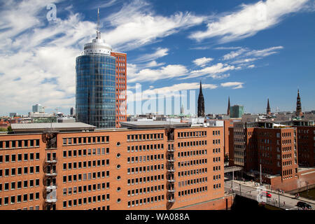 Voir de nouveaux immeubles de bureaux dans la Speicherstadt, dans le contexte de l'HTC, Hanse Trade Tower, Hambourg, Allemagne, 30057093 *** *** légende locale Banque D'Images