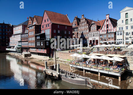 Maisons à colombages de la vieille ville de Lunebourg sur l'Ilmenau, Lueneburg, Allemagne, 30057085 *** *** légende locale Banque D'Images