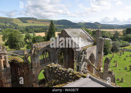 Abbaye de Melrose, en Écosse, au Royaume-Uni. St Mary's Abbey à Melrose. Monastère partiellement en ruine Banque D'Images