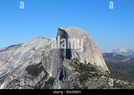 Yosemite National Park est un parc national américain situé dans l'ouest de la Sierra Nevada de Californie centrale Banque D'Images