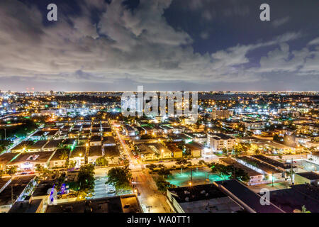 Miami Beach Florida, North Beach, vue aérienne du dessus, nuit, quartier historique de North Shore, FL190731041 Banque D'Images