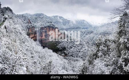 Tout autour de la neige en montagne à Chongqing Banque D'Images