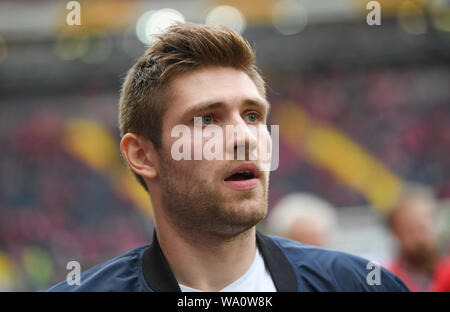 15 août 2019, Hessen, Frankfurt/Main : Soccer : Europa League - qualification, Eintracht Francfort - FC Vaduz, 3ème tour, match retour à la Commerzbank Arena. Hockey sur glace NHL star Leon Draisaitl des Oilers d'Edmonton. Photo : Arne Dedert/dpa Banque D'Images