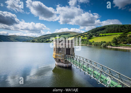 Réservoir de Talybont dans les Brecon Beacons, Pays de Galles, Royaume-Uni Banque D'Images