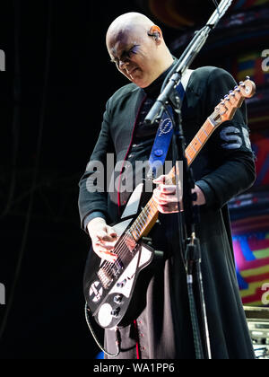 Alges, PORTUGAL : Smashing Pumpkins en live sur la 3e et dernière journée de festival NOS vivants en Alges, Samedi, Juillet 13, 2019. Avec : Billy Corgan Où : Lisboa, Portugal Quand : 13 Jul 2019 Crédit : Rui M Leal/WENN.com Banque D'Images