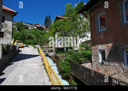 La rue à Travnik, en Bosnie et Herzégovine Banque D'Images