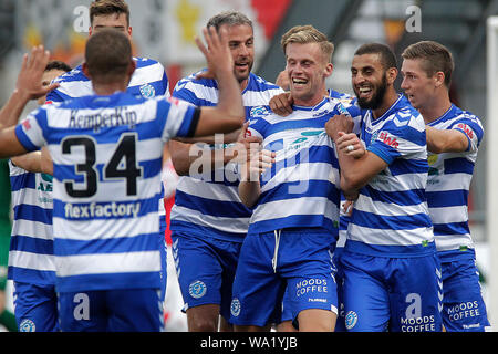 Maastricht, Pays-Bas. Août 16, 2019. Football- MAASTRICHT, 16-08-2019, Stadion, de Geusselt MVV Maastricht - de Graafschap, Néerlandais Keuken Kampioen divisie, saison 2019/2020, résultat final : 0-3, de Graafschap célèbre le 0-1. Credit : Pro Shots/Alamy Live News Banque D'Images