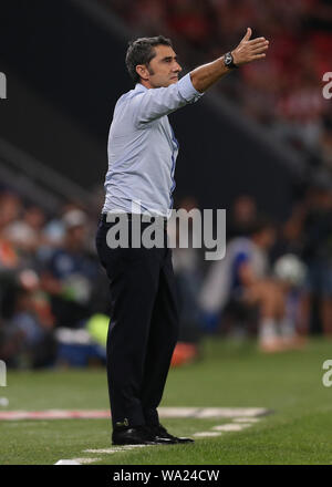 FC Barcelone entraîneur Ernesto Valverde pendant le match Athletic Club v FC Barcelone, de LaLiga saison 2019/2019. Le football. San Mames Stadium. Bilbao, Espagne, 16 août 2019. Banque D'Images