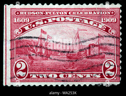 Henry Hudson's Half Moon et Fulton's Steamship Clermont, timbre-poste, USA, 1909 Banque D'Images