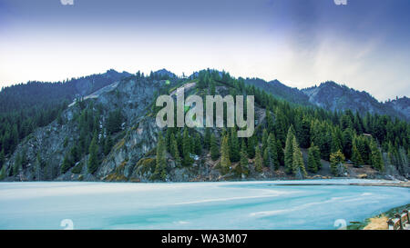 Paysages de montagne tianshan du Xinjiang Banque D'Images