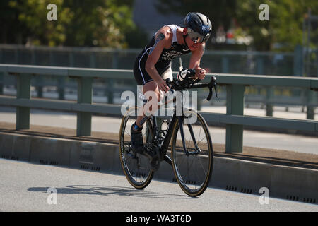 Odaiba, Tokyo, Japon. Août 17, 2019. Kenshiro Nakayama (JPN) Triathlon : 2019 Coupe du monde de triathlon ITU Para Tokyo Men's PTS2 à Odaiba, Tokyo, Japon . Credit : Yohei Osada/AFLO SPORT/Alamy Live News Banque D'Images