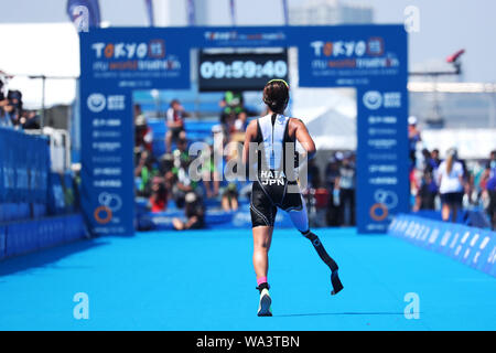 Odaiba, Tokyo, Japon. Août 17, 2019. Yukako Hata (JPN) Triathlon : 2019 Coupe du monde de triathlon ITU Para Tokyo Women's PTS2 à Odaiba, Tokyo, Japon . Credit : Yohei Osada/AFLO SPORT/Alamy Live News Banque D'Images