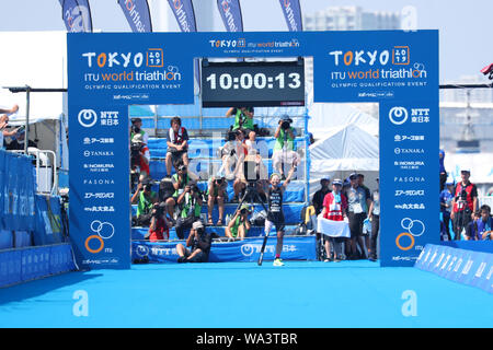 Odaiba, Tokyo, Japon. Août 17, 2019. Yukako Hata (JPN) Triathlon : 2019 Coupe du monde de triathlon ITU Para Tokyo Women's PTS2 à Odaiba, Tokyo, Japon . Credit : Yohei Osada/AFLO SPORT/Alamy Live News Banque D'Images