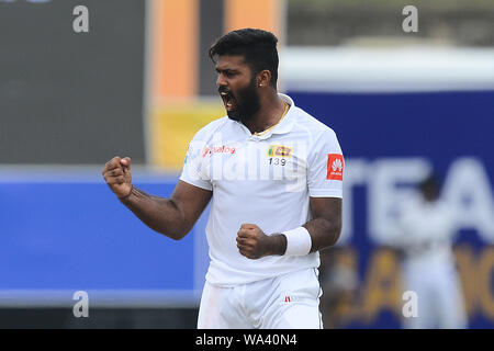 Galle, Sri Lanka. Août 17, 2019. Bowler Sri-Lankais Lahiru Kumara célèbre pendant deux jours du premier test match entre le Sri Lanka et la Nouvelle-Zélande au stade international de Galle (photo de Isuru Peiris/Pacific Press) Credit : Pacific Press Agency/Alamy Live News Banque D'Images