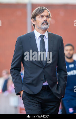 Bet365 Stadium, Stoke, Staffordshire, Royaume-Uni. 17Th Aug 2019. Championnat de football anglais, Stoke City contre Derby County ; Derby County Manager Phillip Cocu - strictement usage éditorial uniquement. Pas d'utilisation non autorisée avec l'audio, vidéo, données, listes de luminaire, club ou la Ligue de logos ou services 'live'. En ligne De-match utilisation limitée à 120 images, aucune émulation. Aucune utilisation de pari, de jeux ou d'un club ou la ligue/player Crédit : publications Plus Sport Action Images/Alamy Live News Banque D'Images