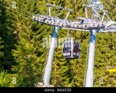 Pinzolo-Campiglio Express, Dolomites, Italie Banque D'Images