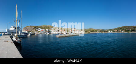 28 avril 2019 - Grèce - Agios Efstratios, vue sur le port pittoresque d'Ai Stratis island, Grèce Banque D'Images