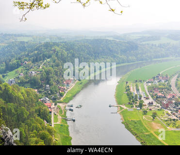 L'Allemagne, la ville sur l'Elbe, vue de la montagne Banque D'Images