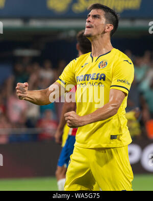 Gerard Moreno de Villarreal CF fête son but pendant le match Villareal CF v Granada CF, de LaLiga saison 2019/2019. Le football. La Ceramica Stadium. Villarreal, Espagne, 17 août 2019. Banque D'Images