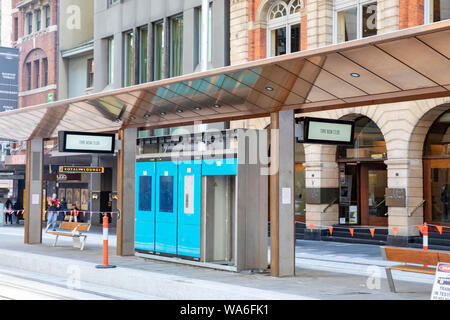 Sydney CBD light rail tram stop station dans George Street Sydney, Australie Banque D'Images