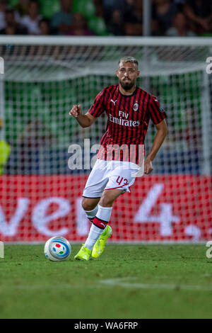 Leo Duarte (Milan) lors de la pré-saison match amical entre Cesena 0-0 Milan à Orogrl Stadium le 17 août 2019 à Cesena, Italie. (Photo de Maurizio Borsari/AFLO) Banque D'Images