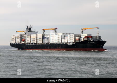 Le porte-conteneurs BSL Cap atteint le port de Rotterdam le 22 mai 2019. Banque D'Images