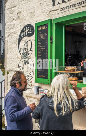 Le Surf Shack cafe sur Wharf Rd sur Harbourside ville de St Ives, Cornwall, England, UK. Banque D'Images